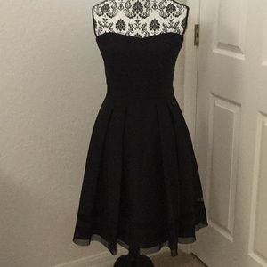 White House Black Market LBD